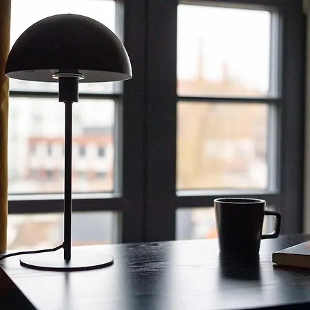 Apartment Close-golden - Stylish Loft - Great Location &jana Pawla33