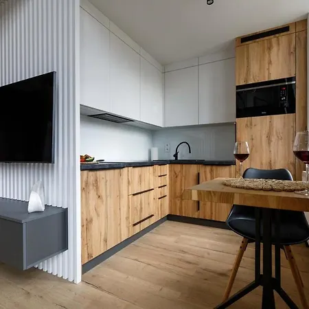 Golden - Stylish Loft - Great Location &jana Pawla33 *