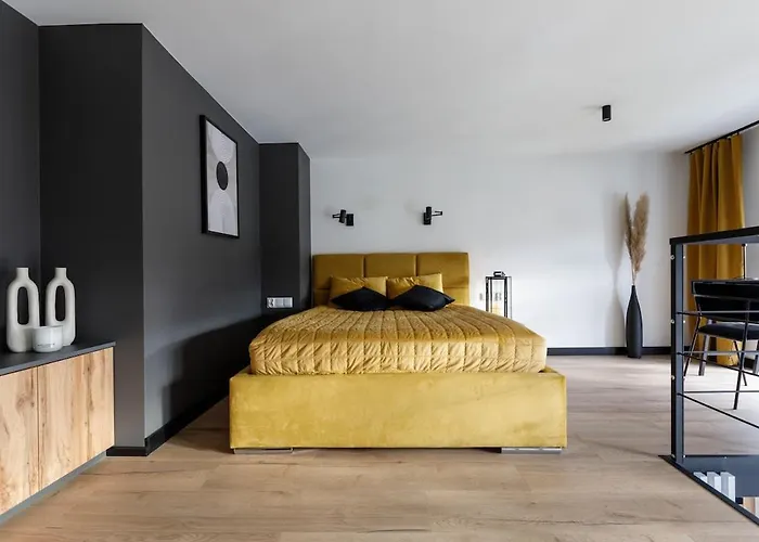 Close-golden - Stylish Loft - Great Location &jana Pawla33 Apartment *