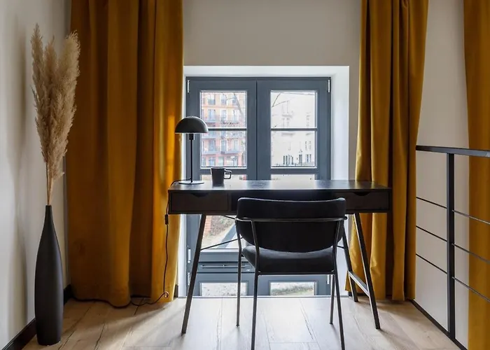 Апартаменти Close-golden - Stylish Loft - Great Location &jana Pawla33