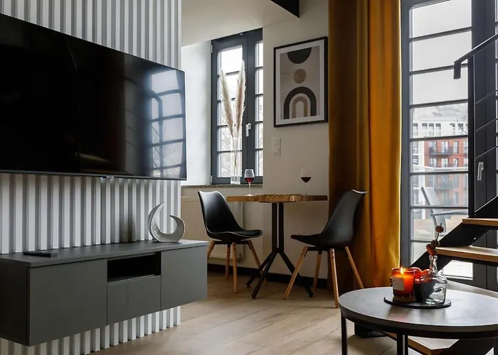 Close-golden - Stylish Loft - Great Location &jana Pawla33 Apartment *