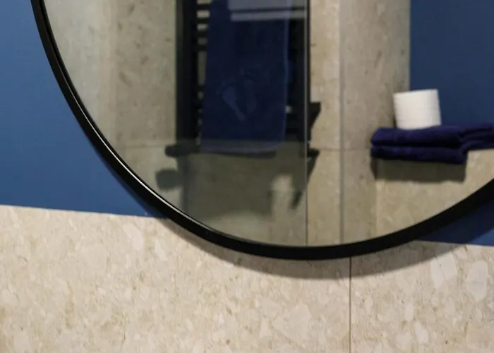 Апартаменти Close-golden - Stylish Loft - Great Location &jana Pawla33 *